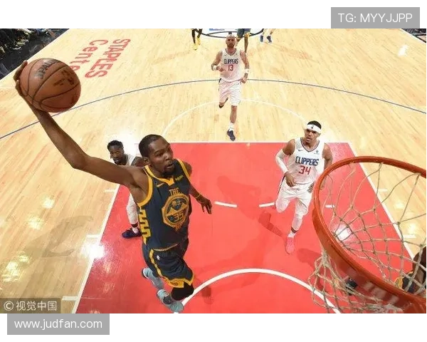 亚历山大三双领衔全能表现震撼赛场